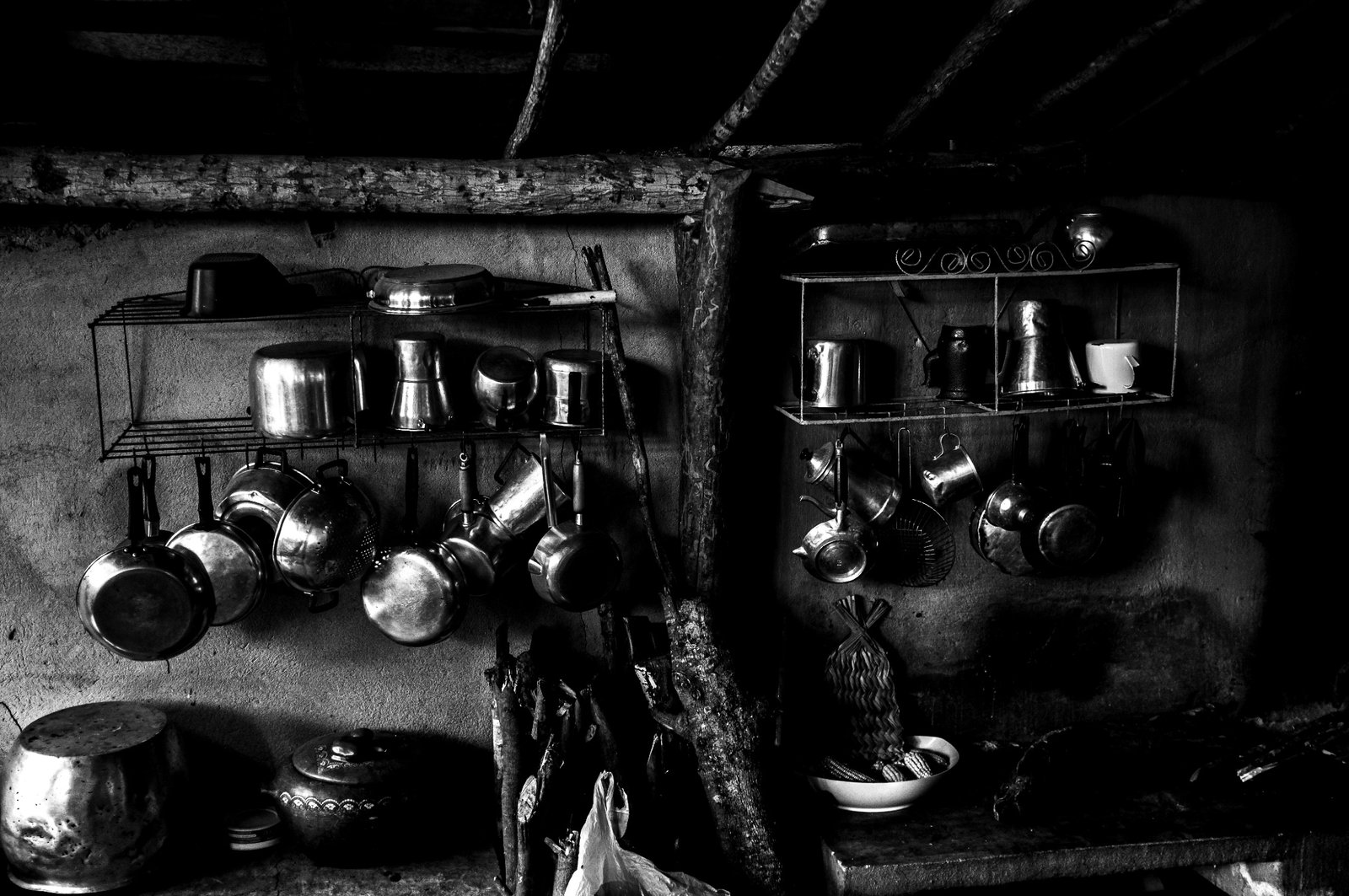 Panelas na casa de Dona Lia, Ingá/PB